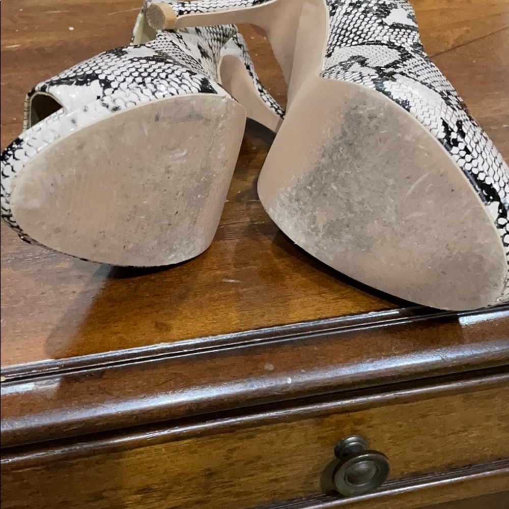 Beautiful Open toe 🤩 - Picture 3 of 5